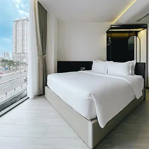 Hotel The Concept Hcmc- District 1